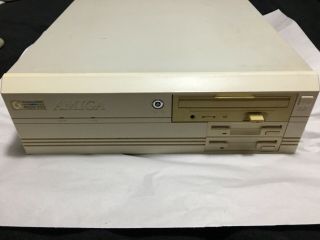 Vintage Commodore Amiga 4000 4000/030 Computer Keyboard Power