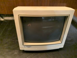Commodore Amiga 1084S Monitor 2