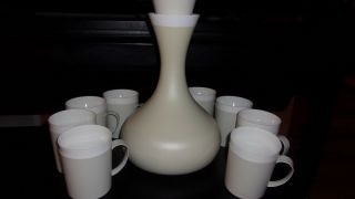 Vintage Therm Ware By David Douglas Mid Century Genie Carafe,  8 Matching Cups
