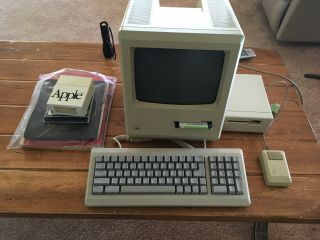 Vintage Apple Macintosh 512k Complete W Software And Moof T - Shirt
