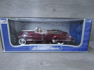 1947 Cadillac Series 62 Anson Classic 1:18 Model Car Box