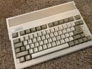 Vintage Commodore Amiga A600HD/40 computer with mouse and software 2