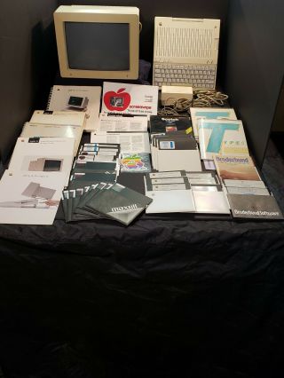 1984 Apple Iic 2c Computer Monitor Keyboard Disk Drive Manuals A2s4100