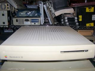 Macintosh Lc Iii M1254 With 4mb Ram,  80mb Hd,  Os 7.  1,  Network Card