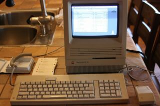Apple Macintosh Se/30 W/floppys