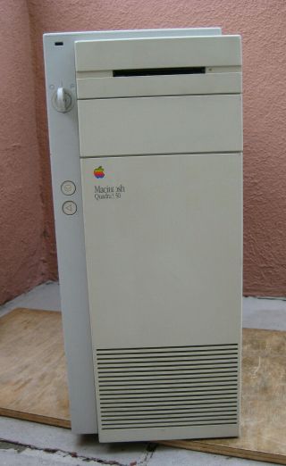 Apple Macintosh Quadra 950 w/64mb RAM MISSING SIDE LID BUT - LOC.  PULA 3