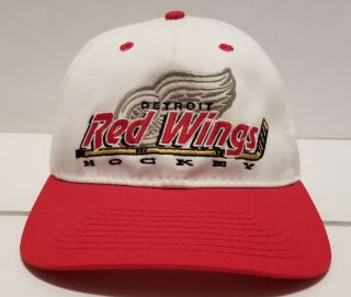 Vintage Detroit Red Wings Nhl Ccm Made In Canada Snapback Hat Cap