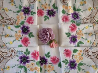 Exquisite Vtg Hand Embroidered Irish Linen Tablecloth Anemone And Roses
