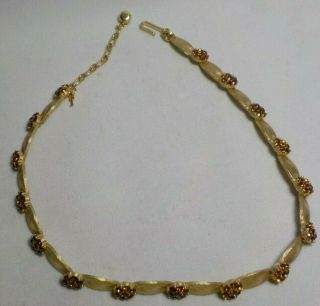Vintage Trifari Gold Tone Necklace With Rhinestones