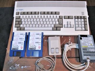 Commodore Amiga 1200 Ntsc With 3.  1 Rom,  2mb Chip Ram,  " Mouse & 160w Ps "