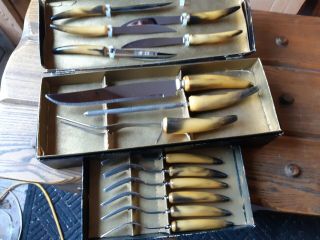 Sheffield Fine Cutlery Mid - Century Carving Set & 6 Steak Knives Bakelite Handles