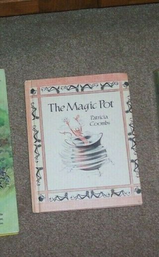 The Magic Pot By Patricia Coombs Vintage Hardcover Book 1977