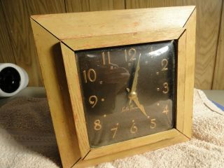 Vintage Seth Thomas Brown Mantle Clock Model E523 - 000 Rhythm Usa 6 1/4 "