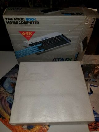 Atari 800 XL Home Computer with AC Adapter. ,  instruction books. 3