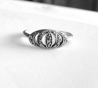Vintage solid silver Art Deco marcasite gemstone ring size Q 3
