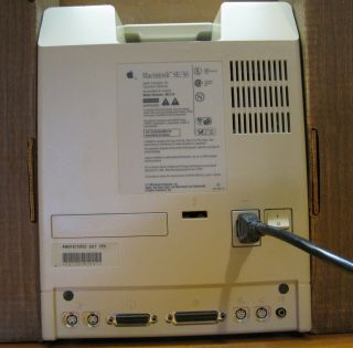 Apple Macintosh SE - 30,  Mouse,  & Keyboard 2