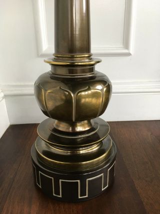 Vtg Lg Mid Century / Hollywood Regency Brass Stiffel Lotus Greek Key Table Lamp