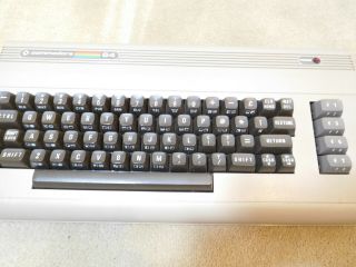 Commodore 64 C64 (1984) w/ power supply - & 2