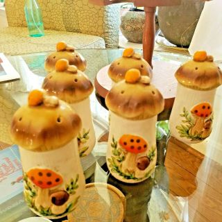 Merry Mushroom Spice Set Wooden Rack - Sears Roebuck Japan Ceramic 1970s