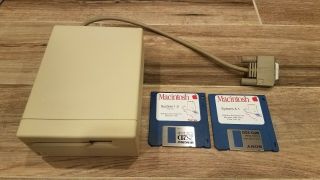 Vintage Apple Macintosh M0130 External 400k Floppy Disk Drive Great/clean