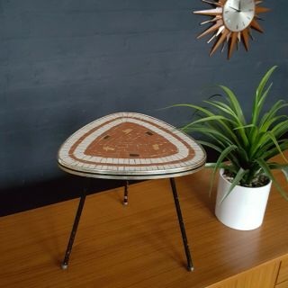 Vintage Mid Century atomic 50s 60s Triangular Plant Table/Stand 3 metal legs 3