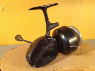 Vintage Fishing Reel - Spinning Airex Vagabond Model 1
