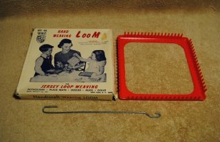Vintage Potholder Hand Weaving Loom & Hook Jersey Loop Wool Novelty