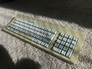 Apple M0116 Keyboard W/ Salmon Alps