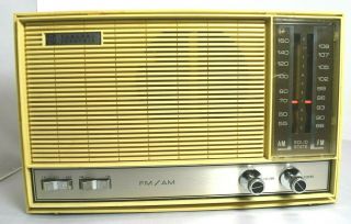 Mid Century Vintage General Electric Solid State Am/fm Table Top Radio