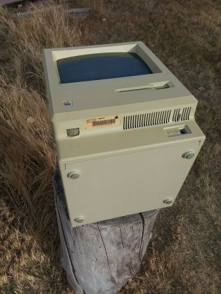 Vintage Apple Macintosh Computer Model M0001 3