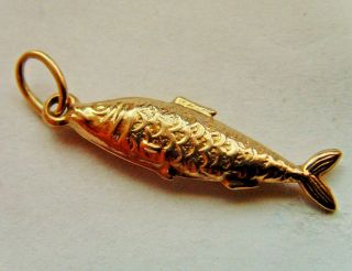 Vintage 9ct Gold Fish Charm Complete With Top Ring Fully Hallmarked