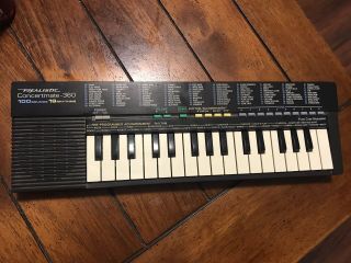 Realistic Radio Shack Concertmate 360 Portable Electronic Keyboard Piano Vintage