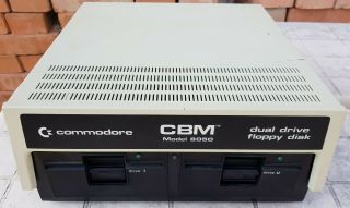 Vintage Commodore Cbm 8050 Dual 5.  25 " Floppy Disk Drive Fdd