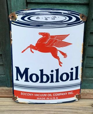 Vintage Mobiloil Porcelain Sign Gas Service Station Pump Plate Motor Oil Can