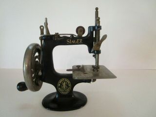 Antique Singer Toy Sewing Machine,  Cast Iron,  Hand Crank,  1920 - 30 