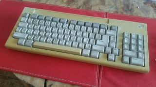 Commodore Amiga 1000 Computer Keyboard
