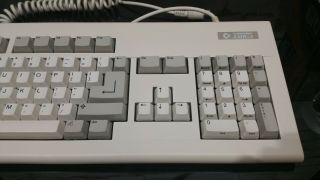 Commodore Amiga 2000 Keyboard And - 2