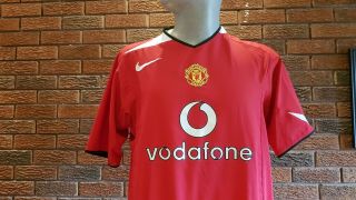 Vintage Rare Manchester United Football Shirt 2004.  Size Large.