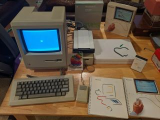 Macintosh 128k M0001 (1984) Complete W/ Picasso Kit,  Ext Dd,  Macwrite & Paint