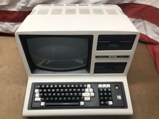 Vintage Radio Shack Trs - 80 Model 4 Microcomputer 128k Parts Only Not