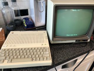 Apple Ii Computer,  Zenith Monitor 1986 Vintage,  25,  Floppy Disc Games/programs
