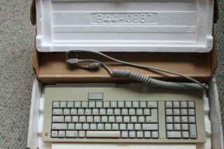 Vintage Apple Adb Keyboard M0116 Mac 825 - 1438 - A