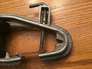 Vintage LEMCO TOOL Corp M1070 - 1 Spring Loaded Pulley Feeder Block,  Rubber Roller 2
