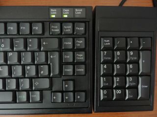 Vintage 1984 IBM/Lexmark PS/2 M4 - 1 Space Saver Keyboard,  Numpad (Black) 2