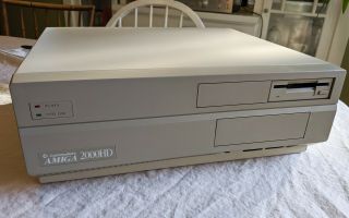 VIntage Commodore Amiga 2000 HD / 2000HD Computer w/ Box and Manuals 3