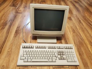 Vintage Digital Dec Vt520 Text Video Computer Terminal,  Lk411 - Aa Keyboard