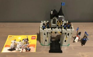 Lego Vintage 1986 Legoland Black Falcon’s Castle System 6074 W/ Instructions