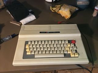 Tandy Color Computer 3 128K Mem but issue with keyboard. 2