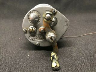 Old Vintage Fishing Reel Pflueger Bait Supreme 4 Lure Bait Plug Tackle Box