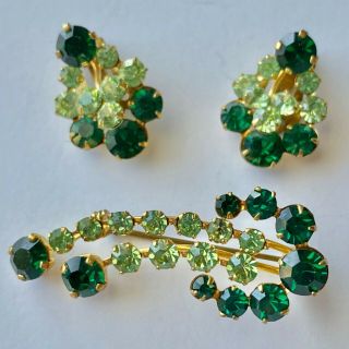 Signed Austria Vintage Emerald Green Rhinestone Flower Brooch & Earrings Set 409